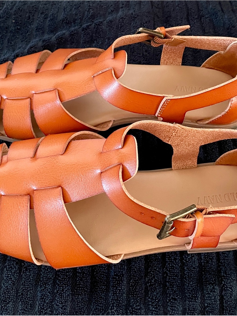 NWOT Old Navy Cognac/Burnt Orange Woven Vegan Leather Sandals Women’s Size 10